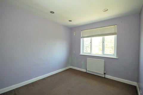 84a Tudor Drive, Morden, SM4 4PF