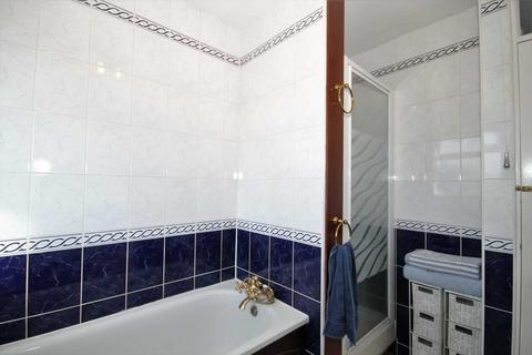221 Aragon Road, Morden, SM4 4QW