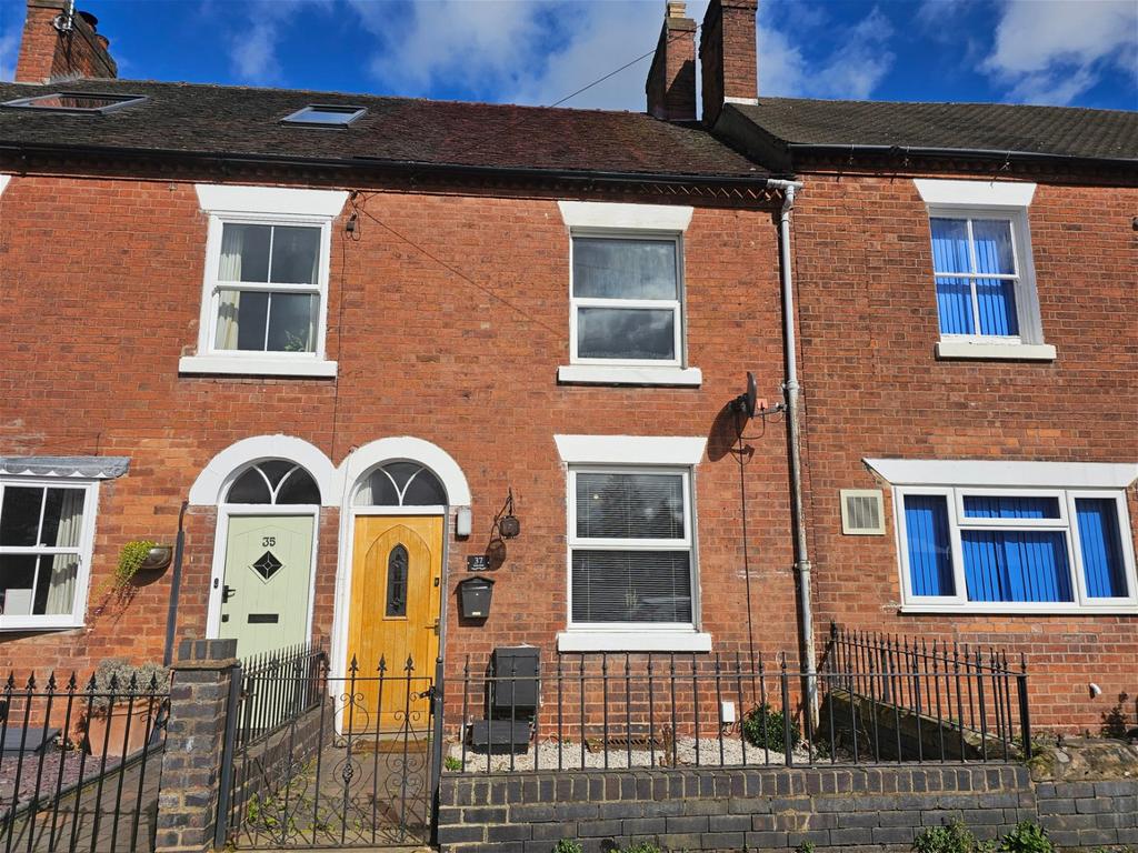 Heron Street, Rugeley, WS15 2DZ 3 bed terraced house for sale £230,000