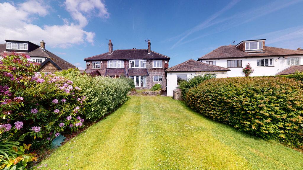 Breary Lane, Bramhope Village, Leeds 4 bed semidetached house £560,000