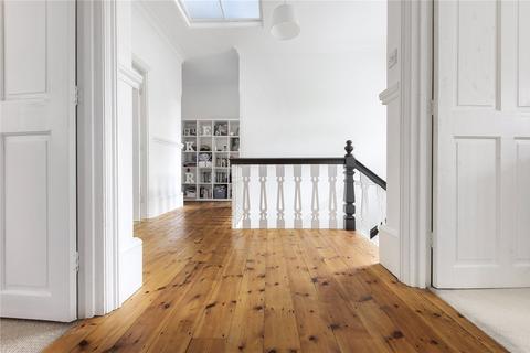 239b Baring Road, London, SE12 0BE