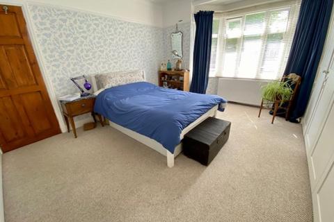 61 Dalmeny Road, Carshalton, SM5 4PW