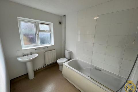 2 bedroom terraced house to rent, Penhale Road, Portsmouth