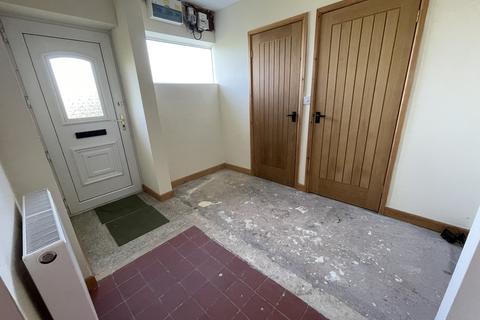 3 Bron Gwendraeth, Pontyates, Llanelli, SA15 5UA