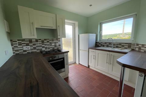 3 Bron Gwendraeth, Pontyates, Llanelli, SA15 5UA