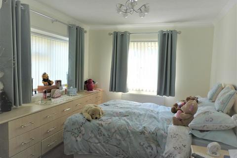 2 bedroom mobile home for sale, The Firs , Woodbine Close
