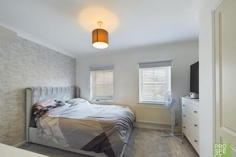 2 bedroom terraced house for sale, Victoria Gardens, Wokingham, Berkshire, RG40