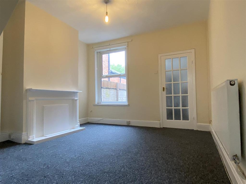 Dora Street, Walsall 3 bed terraced house £695 pcm (£160 pw)