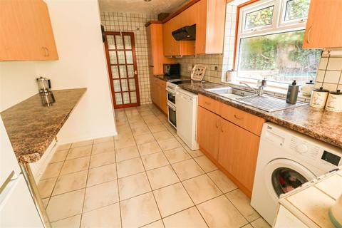 77 Collins Meadow, Harlow, CM19 4EN