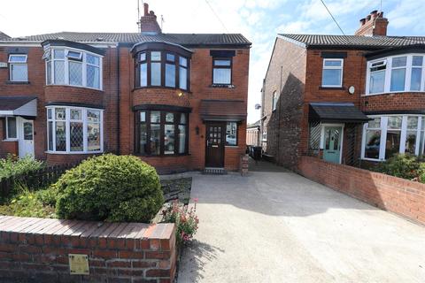 3 bedroom semi-detached house for sale - Silverdale Road, Hull