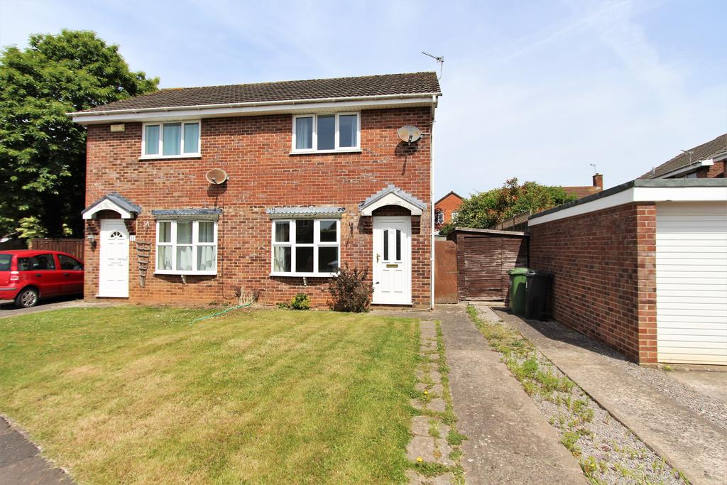 Noble Avenue Bristol BS30 8YY 2 Bed Semi detached House 1 050 Pcm 