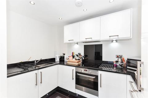 14 Shingly Place, London, E4 6AE