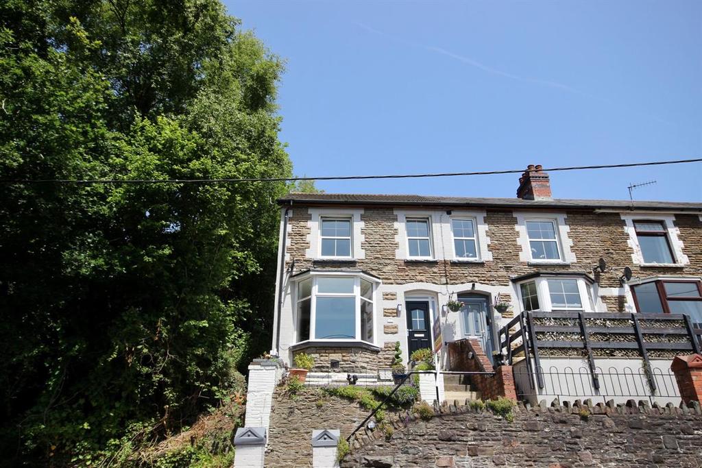 Firbank Terrace, Cwmfelinfach, Ynysddu, Newport 3 bed terraced house