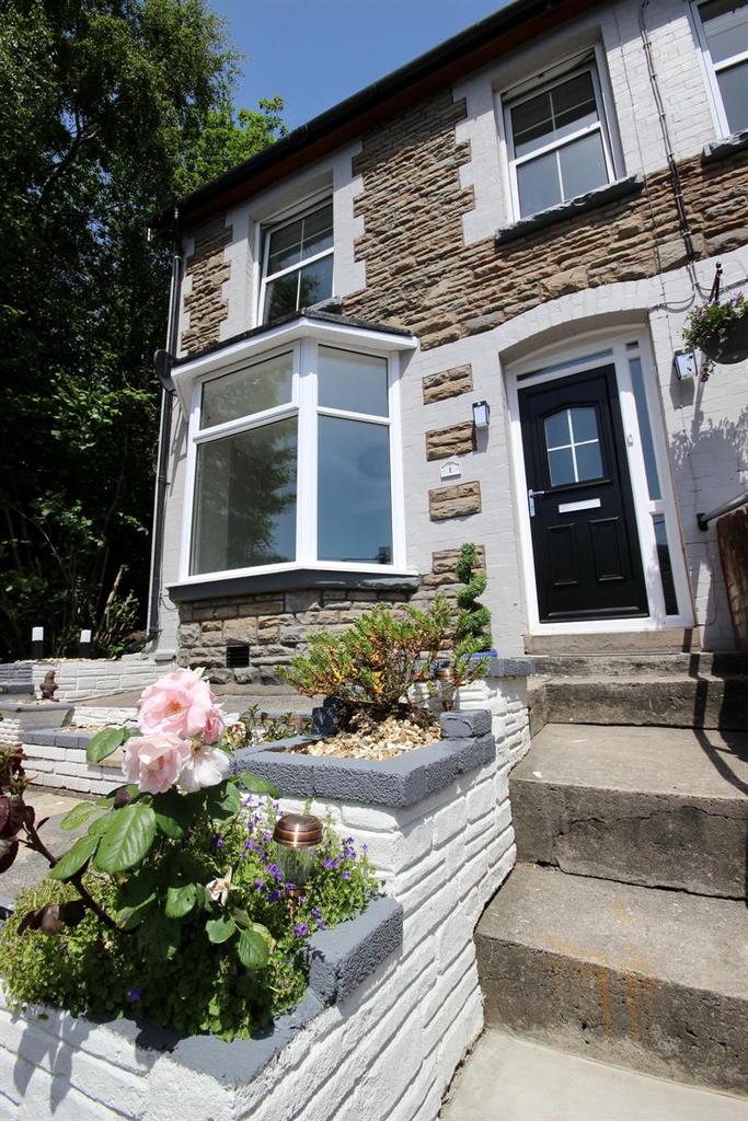Firbank Terrace, Cwmfelinfach... 3 bed terraced house £170,000