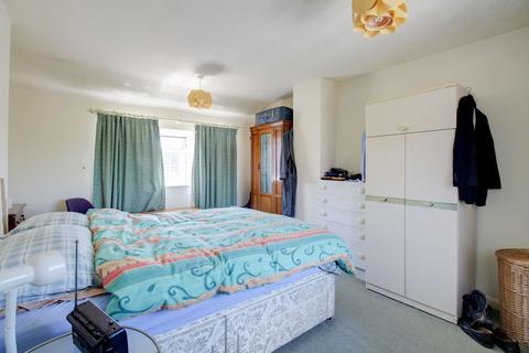 102 Brooklands Drive, Leighton Buzzard, LU7 3PE