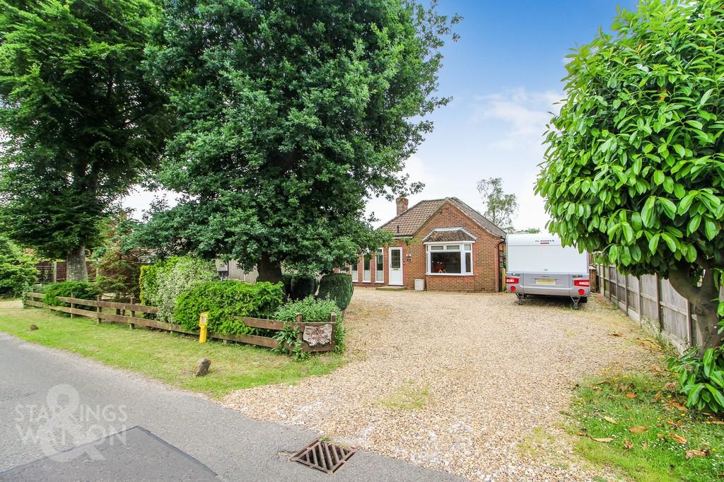 Poringland Road, Stoke Holy Cross, Norwich 4 bed detached bungalow for sale £500,000