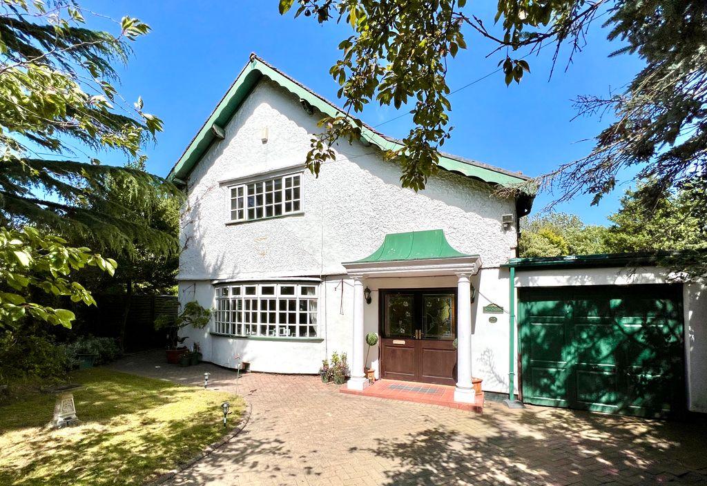 26 Blundell Road, Hightown L38 9EG 4 bed detached house £675,000