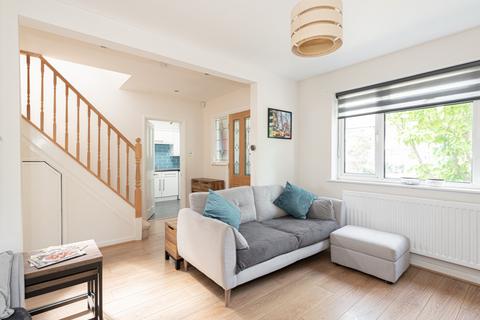 62 Read Road, Ashtead, KT21 2HS