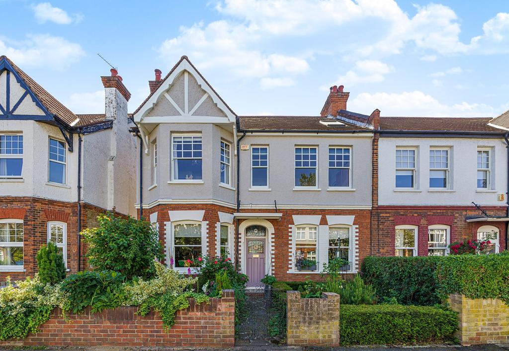 Queens Road, Beckenham, BR3 5 bed semidetached house £1,100,000