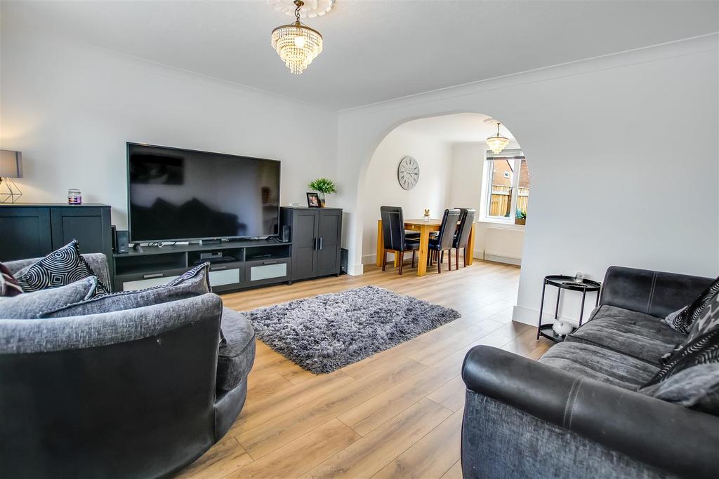 Westfield Drive, Darlington 3 bed semidetached house £250,000