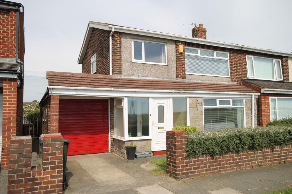 Park Lane, Shiremoor, Newcastle Upon Tyne 3 bed semidetached house for