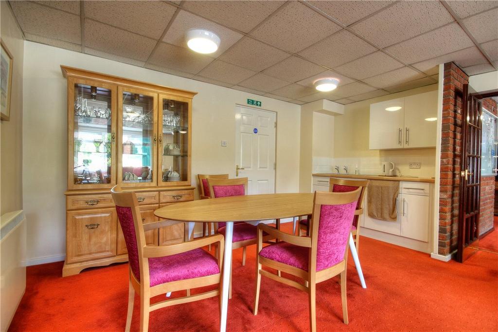 Residents Lounge 5