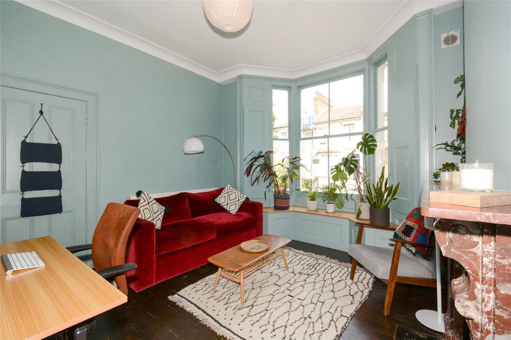 Southborough Road, South Hackney, London, E9 3 bed terraced house to