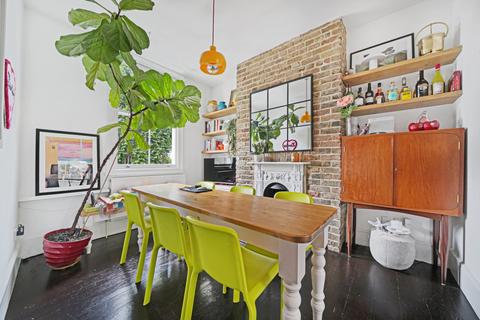 3 bedroom terraced house to rent, Southborough Road, South Hackney, London, E9