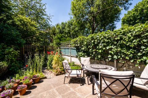 85 Eleanor Road, London, E8 1DN
