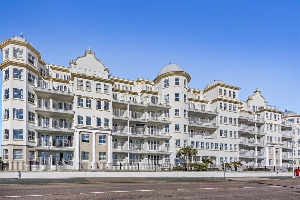 Esplanade Grande, The Esplanade, Bognor Regis, PO21 2 bed apartment £