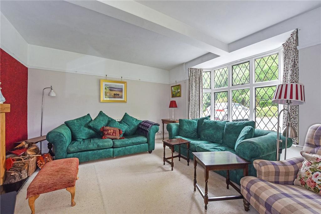 Bell Hill, Petersfield, Hampshire, GU32 4 bed detached house - £1,100,000