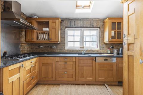 69 Vant Road, Tooting, London, SW17 8TG