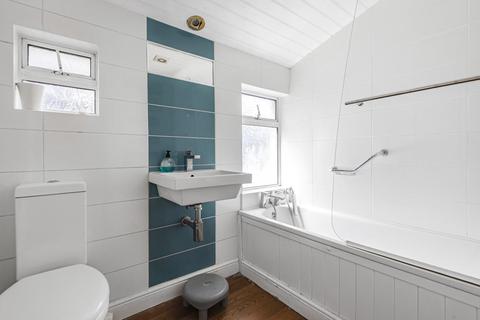69 Vant Road, Tooting, London, SW17 8TG
