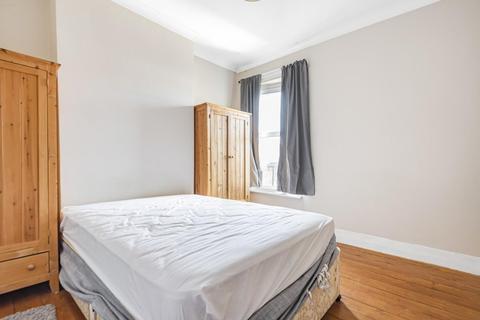 69 Vant Road, Tooting, London, SW17 8TG