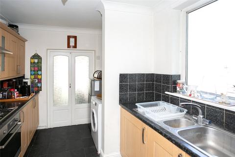 2 bedroom maisonette for sale - Sandringham Road, Watford, Hertfordshire, WD24