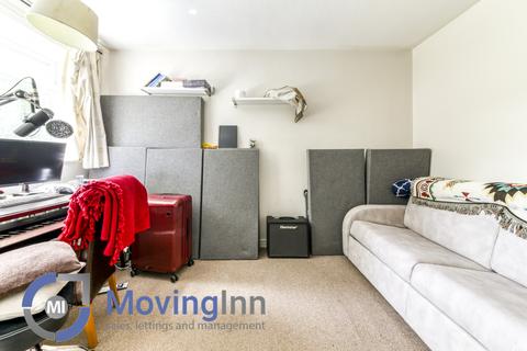 3 bedroom maisonette for sale - Gleneldon Road, Streatham, SW16