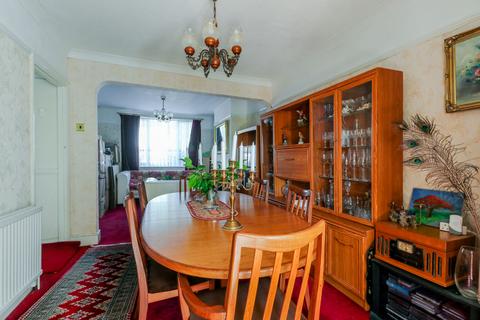 5 Tysoe Avenue, Enfield, EN3 6DZ