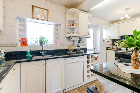 5 Tysoe Avenue, Enfield, EN3 6DZ
