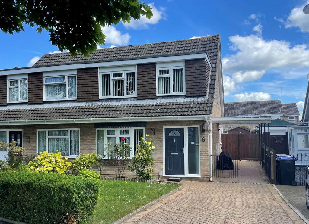 Manning Road, Moulton, Northampton NN3 7XD 3 bed semidetached house