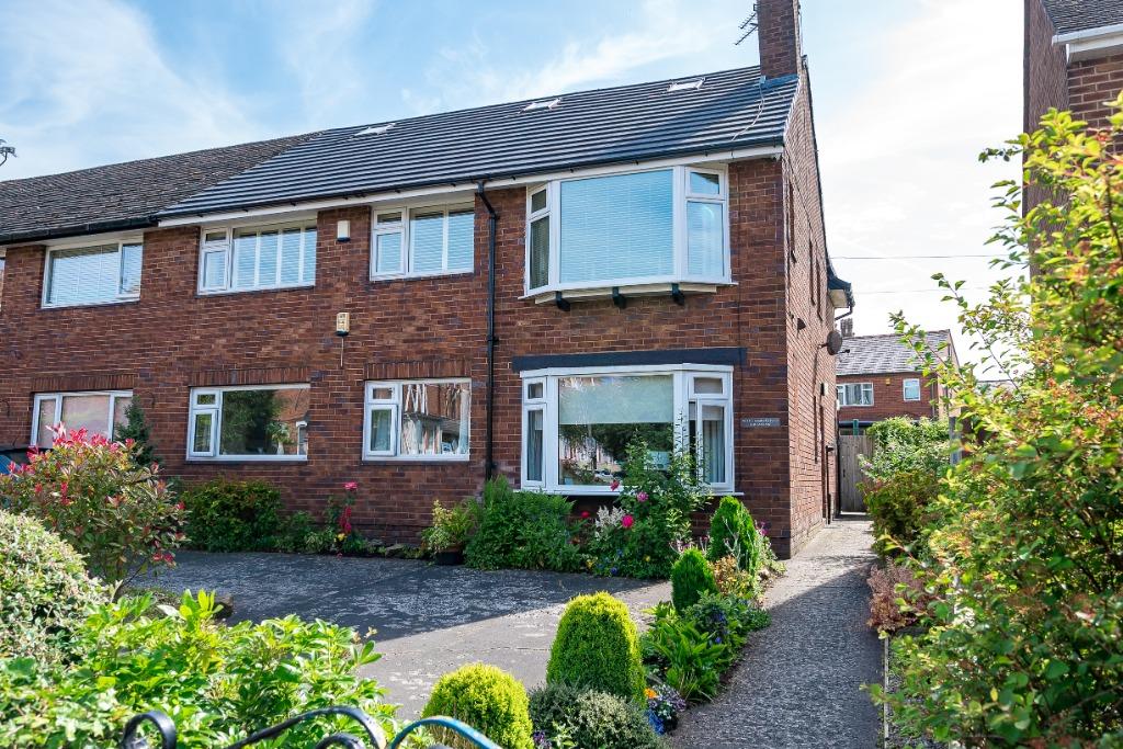 111 Wigan Lane, Wigan, WN1 2 bed flat £170,000