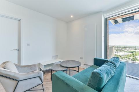 2 bedroom apartment to rent, Skyline Apartments, Makers Yard, London, E3