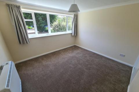 2 bedroom flat to rent, Station Road, Sutton Coldfield, B73