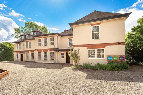 2 bedroom apartment for sale - Friarswood, Chipperfield Road, Kings Langley, Hertfordshire, WD4 9JB