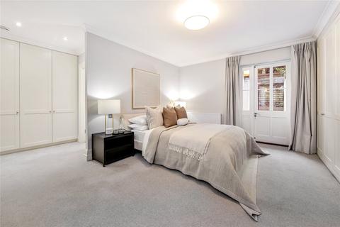 2 bedroom flat for sale - Cranley Place, South Kensington, London