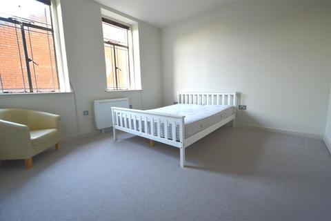 2 bedroom apartment to rent - Royal Mews, Southend-On-Sea, SS1