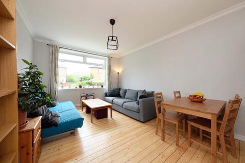 11 Broomside Terrace, Edinburgh, EH12 7LZ