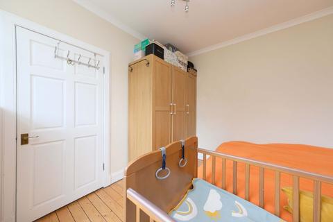 11 Broomside Terrace, Edinburgh, EH12 7LZ