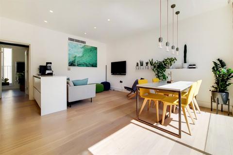 1 bedroom apartment for sale, Soho, W1D