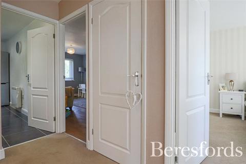 2 bedroom maisonette for sale, Hurstlands Close, Hornchurch, RM11