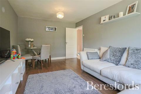 2 bedroom maisonette for sale, Hurstlands Close, Hornchurch, RM11